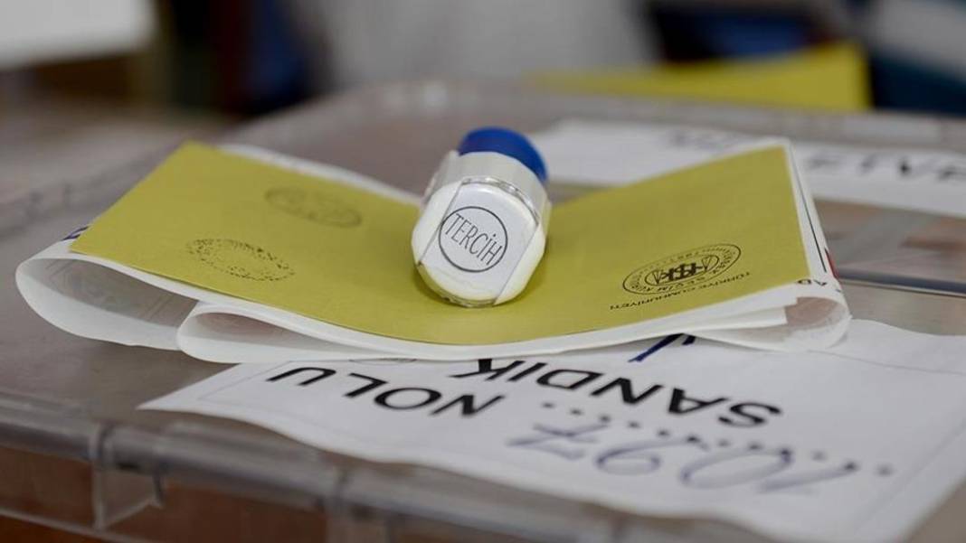 Son anketten dikkat çeken sonuçlar! AK Parti yeniden birinci parti 4